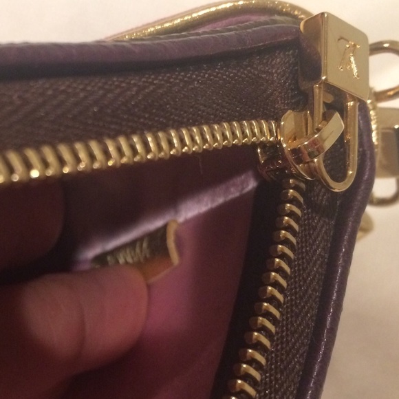 Louis Vuitton Les Extraordinaires Pochette - Picture 8 of 12